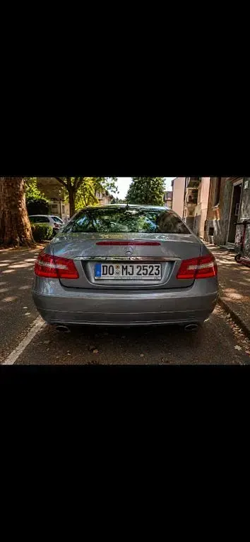 Gebraucht Mercedes E350 Avantgarde 292 PS (214 kW) 2009 Grau Coupé