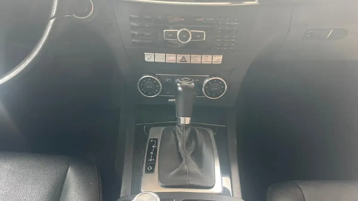 Gebraucht Mercedes C220 Avantgarde 170 PS (125 kW) 2011 Grau Kombi