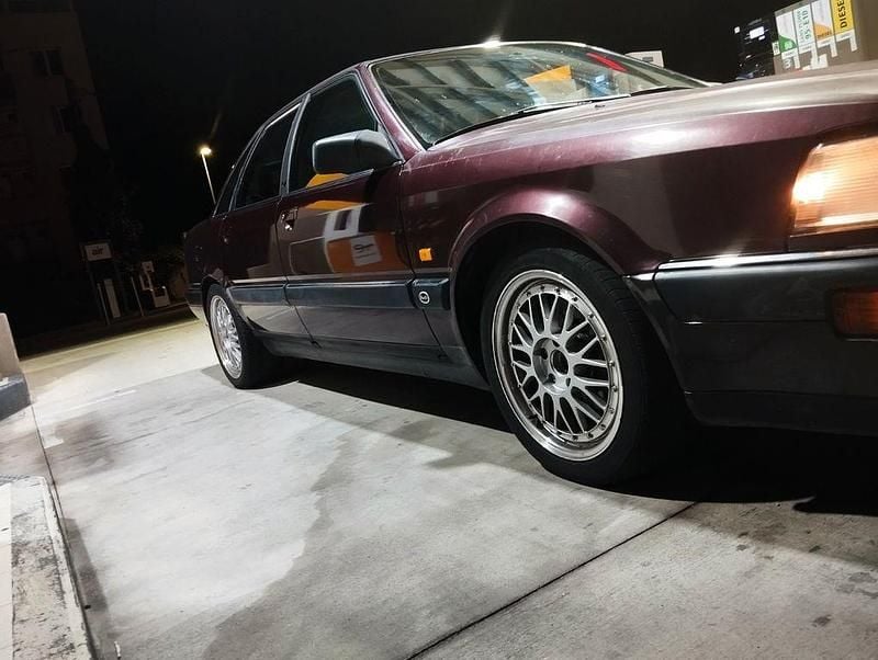 Gebraucht Audi V8 279 PS (205 kW) 1992 Rot Limousine