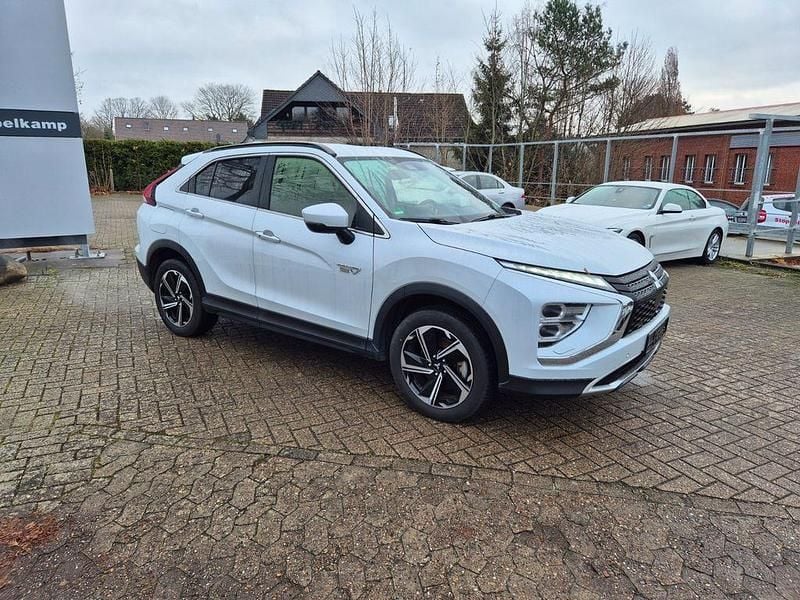 Gebraucht Mitsubishi Eclipse Cross Plus 98 PS (72 kW) 2021 Weiß SUV