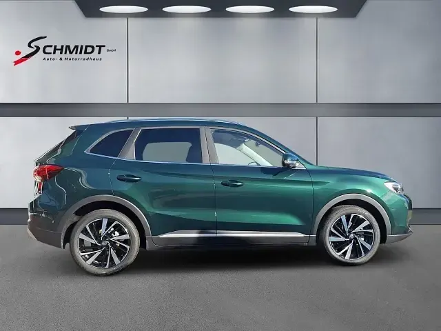 Gebraucht MG ZS Luxury 197 PS (144 kW) 2025 Gruen SUV