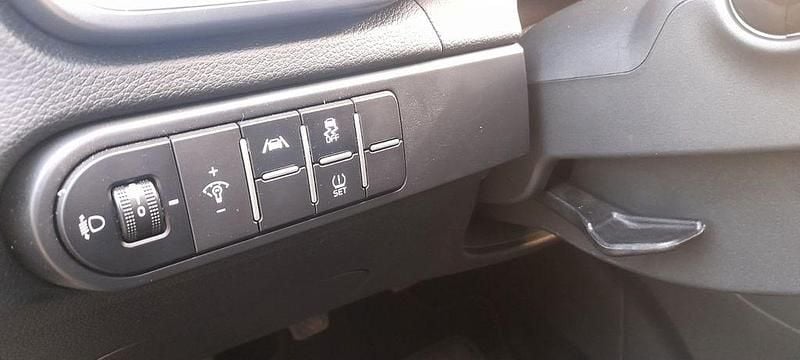 Gebraucht Kia Ceed Sportswagon Edition 7 101 PS (74 kW) 2023 Grün Kombi