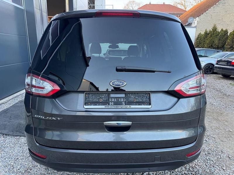 Gebraucht Ford Galaxy Titanium 160 PS (117 kW) 2017 Grau Van / Kleinbus