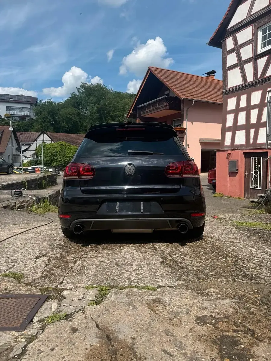 Gebraucht VW Golf VI GTI 211 PS (155 kW) 2010 Schwarz Kleinwagen