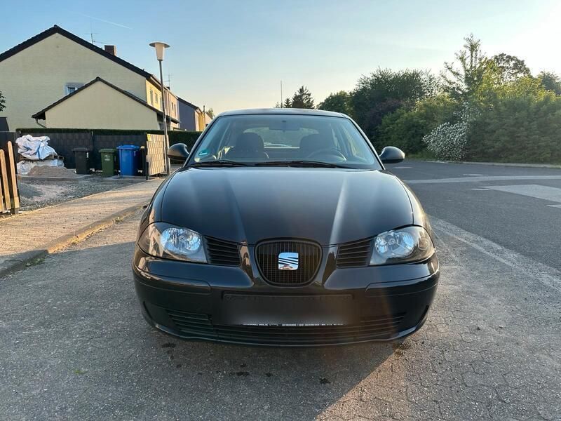 Schwarz Gebraucht 2004 Seat Ibiza Kleinwagen | 800 € (Guter Preis) - Bild 1/4