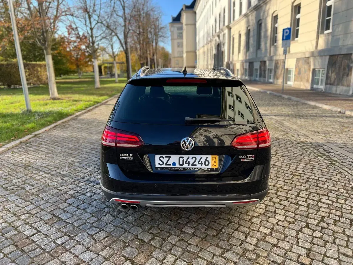 Gebraucht VW Golf VII 184 PS (135 kW) 2017 Schwarz Kombi