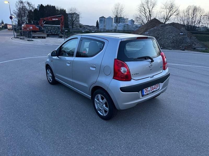 Gebraucht Nissan Pixo Acenta 68 PS (50 kW) 2009 Silber Kleinwagen