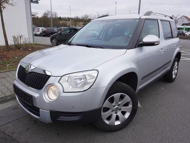 Silber Gebraucht 2011 Skoda Yeti Plus Edition SUV | 9.600 € (Etwas zu teuer) - Bild 1/4