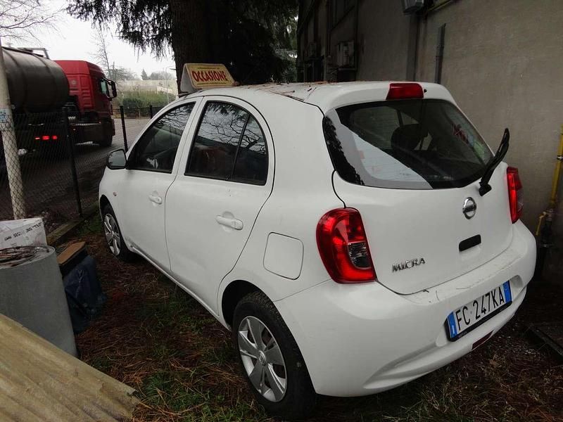 Weiß Gebraucht 2016 Nissan Micra Visia Limousine | 5.300 € (Fairer Preis) - Bild 1/4