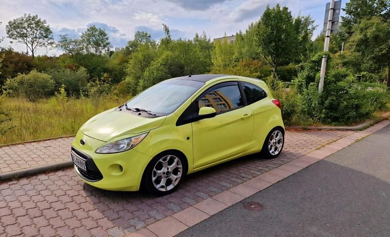 Grün Gebraucht 2009 Ford Ka Kleinwagen | 5.000 € - Bild 1/4
