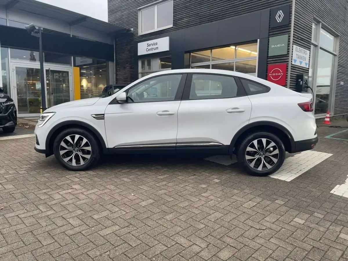 Gebraucht Renault Arkana Zen 140 PS (102 kW) 2021 Univers weiss (weiß) SUV