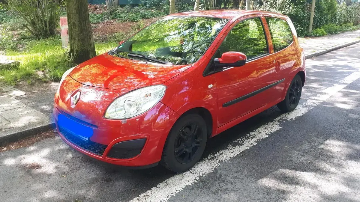 Gebraucht Renault Twingo 58 PS (42 kW) 2011 Rot Kleinwagen