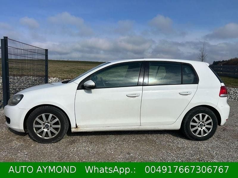 Gebraucht VW Golf VI Trendline 80 PS (58 kW) 2009 Weiß Kleinwagen
