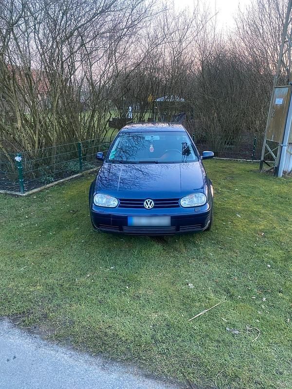 Gebraucht VW Golf IV 115 PS (84 kW) 2003 Blau Kleinwagen