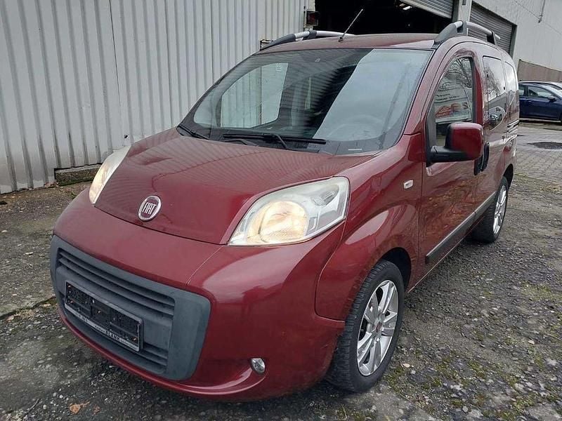 Rot Gebraucht 2015 Fiat Qubo My Qubo Van / Kleinbus | 3.990 € (Fairer Preis) - Bild 1/4