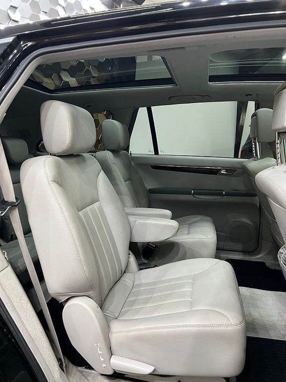 Gebraucht Mercedes R500 306 PS (225 kW) 2007 Schwarz Van / Kleinbus
