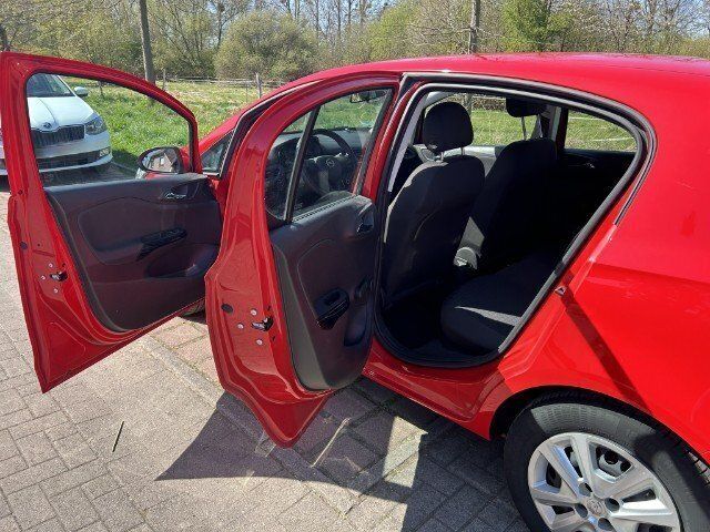 Gebraucht Opel Corsa 69 PS (50 kW) 2018 Rot Kleinwagen