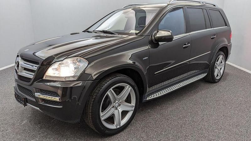 Braun Gebraucht 2010 Mercedes GL350 AMG line SUV | 19.999 € (Teuer) - Bild 1/4