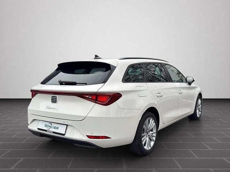 Gebraucht Seat Leon Style 150 PS (110 kW) 2024 Candy weiß Limousine