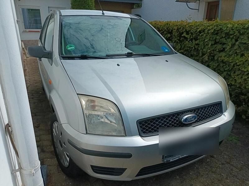 Silber Gebraucht 2005 Ford Fusion Kleinwagen | 1.100 € (Superpreis) - Bild 1/4