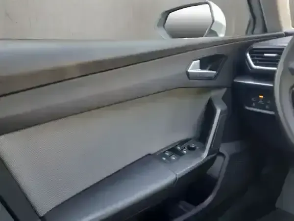 Gebraucht Seat Leon Style 150 PS (110 kW) 2024 Weiß Kombi