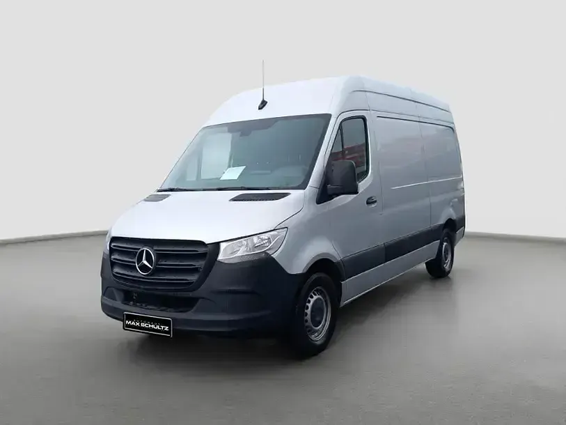 Używany Mercedes Sprinter 150 KM (110 kW) 2021 Srebrny Van