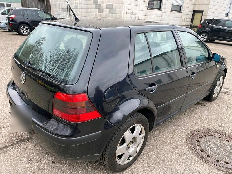 Gebraucht VW Golf IV 75 PS (55 kW) 2001 Schwarz Kleinwagen
