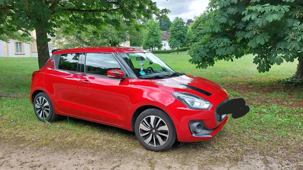 Gebraucht Suzuki Swift 111 PS (81 kW) 2017 Rot Kleinwagen