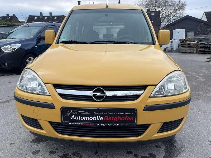 Gebraucht Opel Combo Basis 69 PS (50 kW) 2005 Gelb Van / Kleinbus