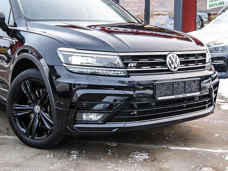 Gebraucht VW Tiguan Style 239 PS (175 kW) 2020 Deepblackperleffect SUV