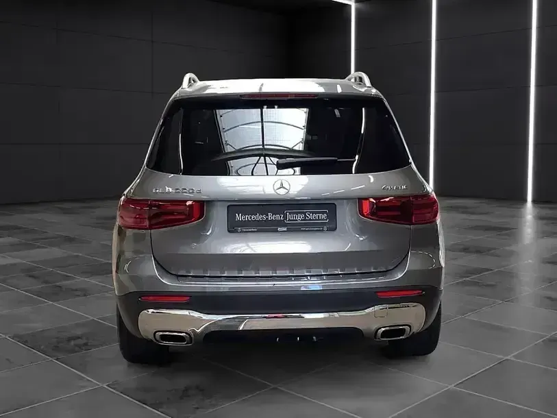 Gebraucht Mercedes GLB220 Progressive 190 PS (139 kW) 2024 Grau metalliclack mountaingrau SUV