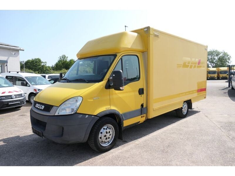 Gelb Gebraucht 2011 Iveco Daily Van | 6.902 € (Fairer Preis) - Bild 1/4