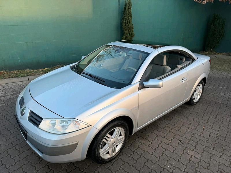 Gebraucht Renault Mégane Cabriolet 135 PS (99 kW) 2006 Silber Cabrio