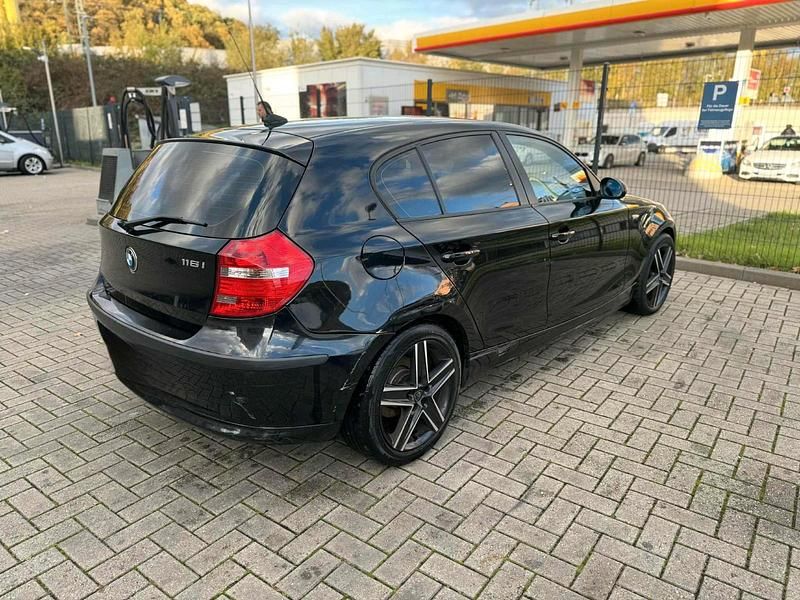 Schwarz Gebraucht 2025 BMW 116 Kleinwagen | 2.600 € - Bild 1/4
