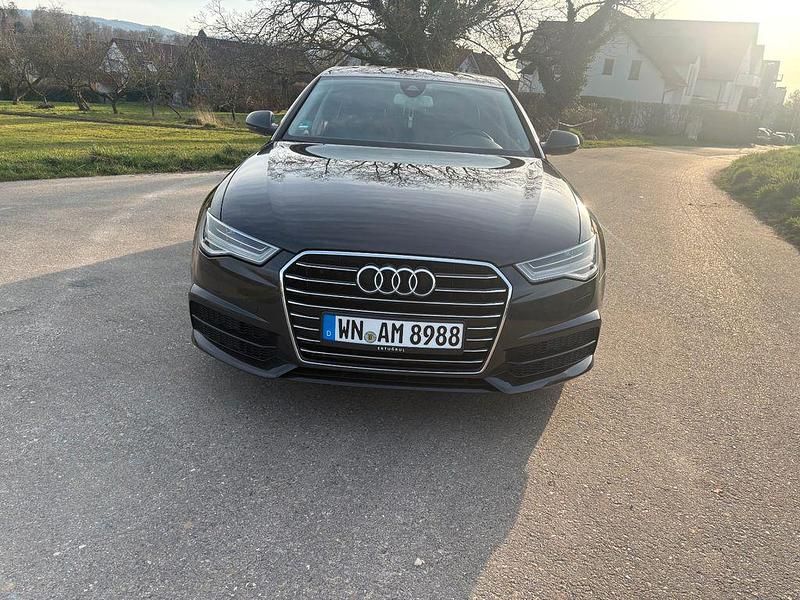 Gebraucht Audi A6 Ambiente 218 PS (160 kW) 2017 Grau Limousine