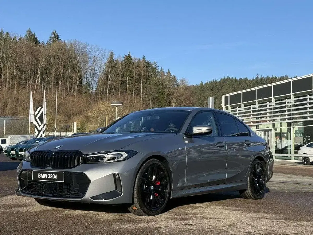 Neu BMW 320 Performance 190 PS (139 kW) 2026 Grau Limousine