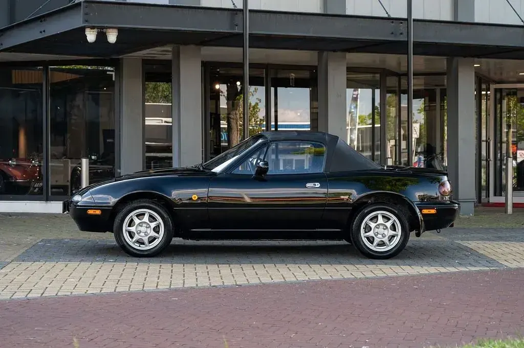 Gebraucht Mazda MX5 131 PS (96 kW) 1995 Schwarz Cabrio