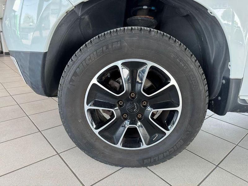Gebraucht Dacia Duster Black Shadow 125 PS (91 kW) 2018 Weiß SUV