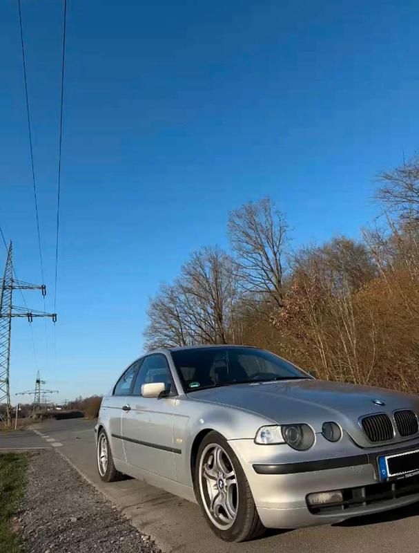 Gebraucht BMW 316 Compact 116 PS (85 kW) 2002 Silber Kleinwagen
