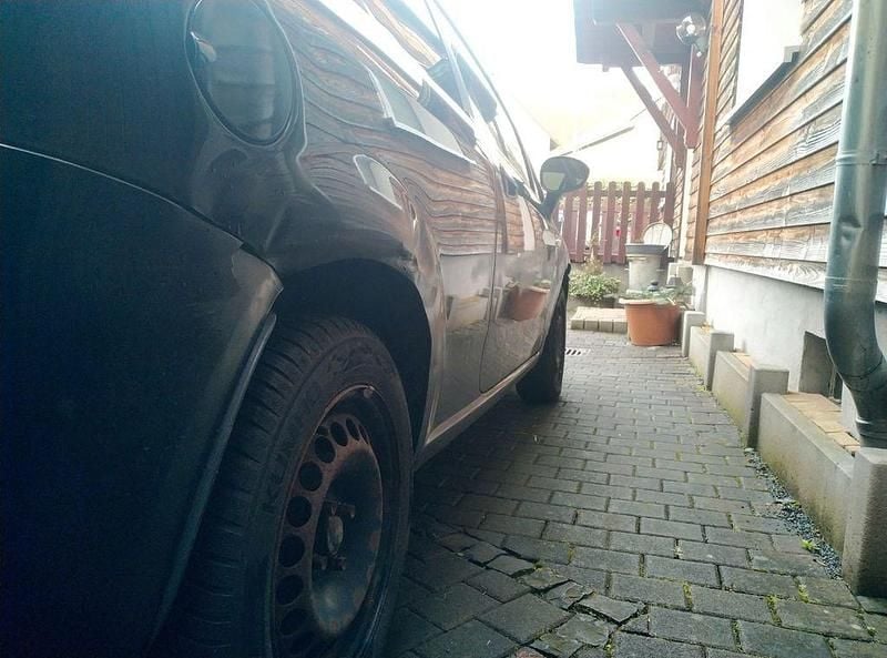 Gebraucht Fiat Grande Punto 65 PS (47 kW) 2009 Schwarz Kleinwagen