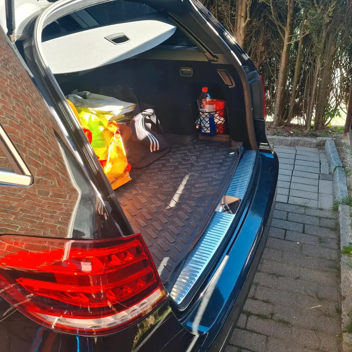 Gebraucht Mercedes E200 136 PS (100 kW) 2015 Schwarz Kombi