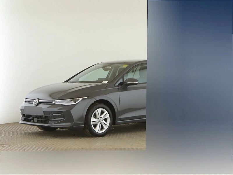 Grau Gebraucht 2024 VW Golf VIII Life Limousine | 31.689 € (Teuer) - Bild 1/4