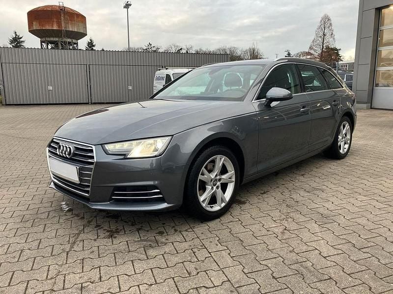 Grau Gebraucht 2017 Audi A4 Sport Kombi | 15.990 € (Guter Preis) - Bild 1/4