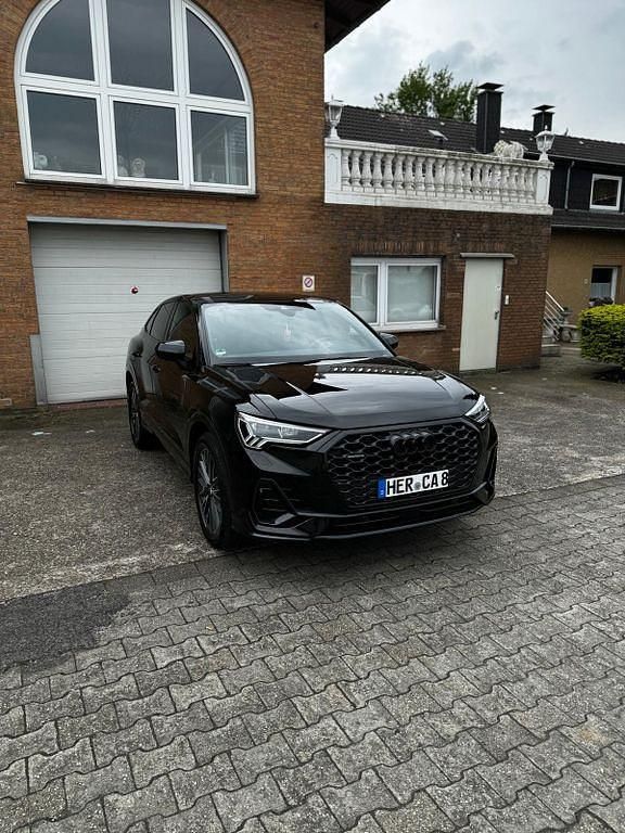 Schwarz Gebraucht 2020 Audi Q3 Advanced SUV | 29.800 € (Fairer Preis) - Bild 1/4
