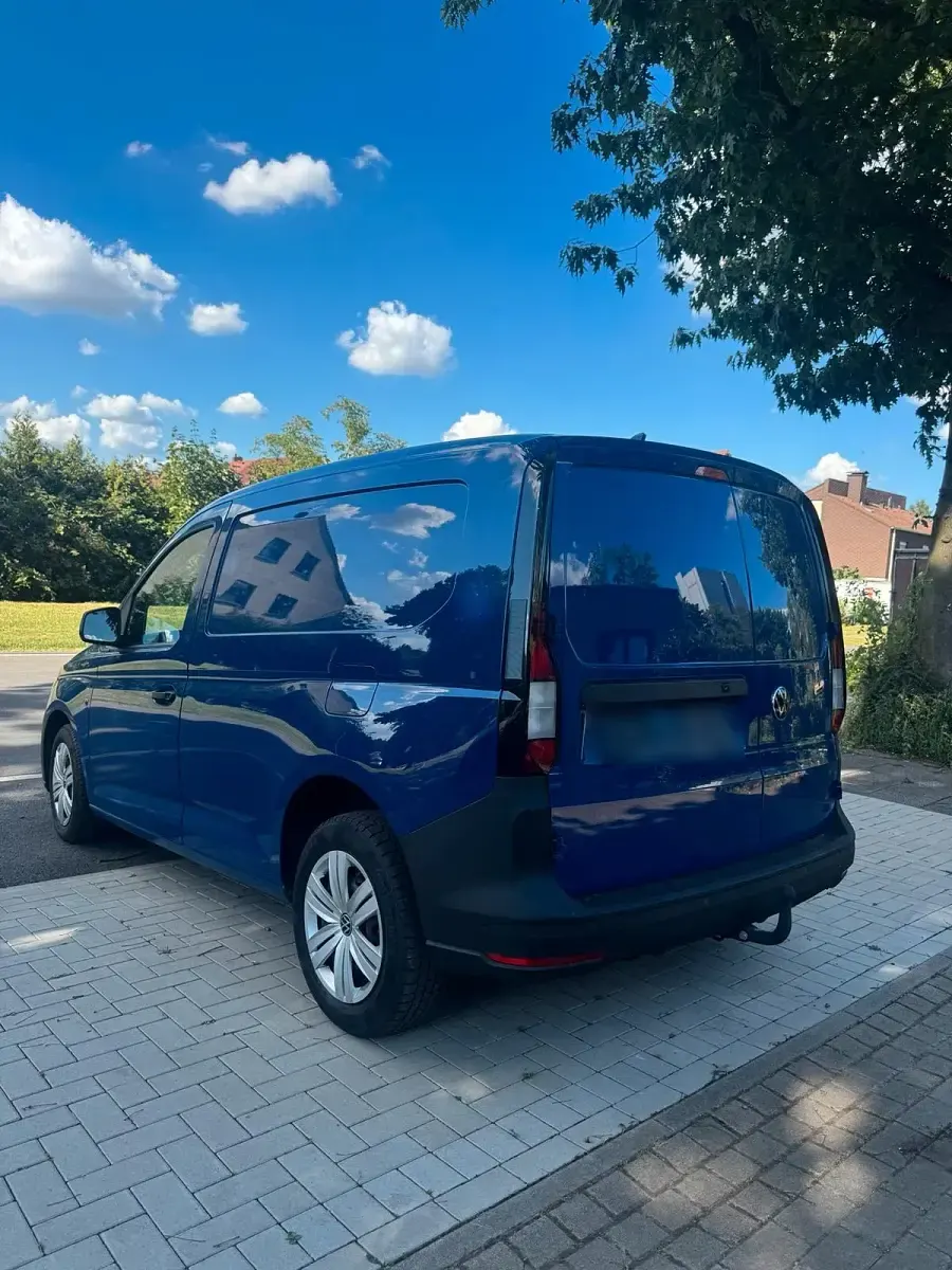 Gebraucht VW Caddy 75 PS (55 kW) 2022 Blau Van / Kleinbus