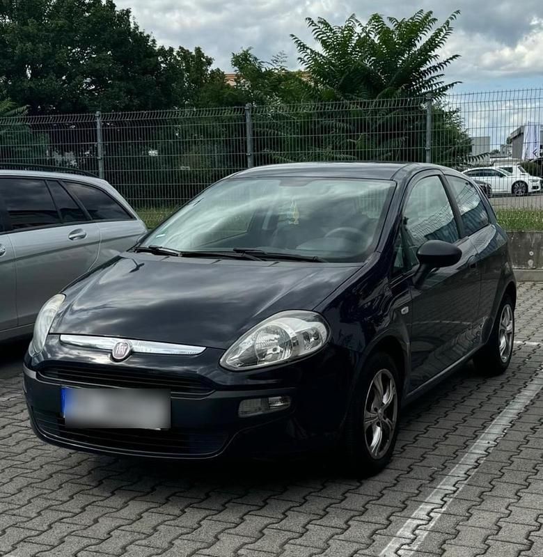 Blau Gebraucht 2010 Fiat Punto Evo Kleinwagen | 2.000 € (Fairer Preis) - Bild 1/4