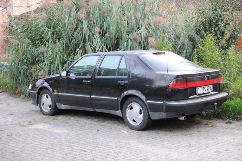 Schwarz Gebraucht 1997 Saab 9000 Limousine | 4.500 € - Bild 1/4