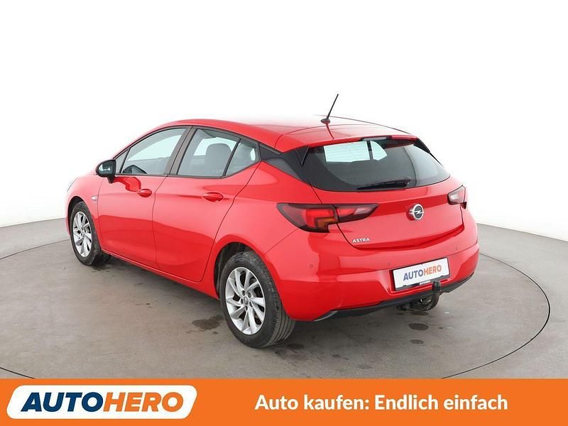 Gebraucht Opel Astra 110 PS (80 kW) 2020 Rot Limousine