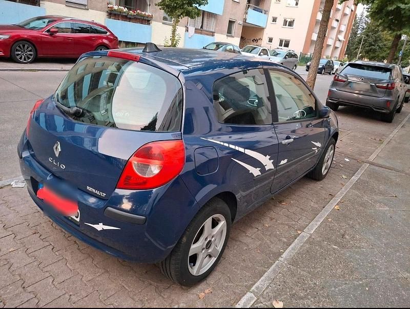 Gebraucht Renault Clio III 75 PS (55 kW) 2006 Blau Kleinwagen
