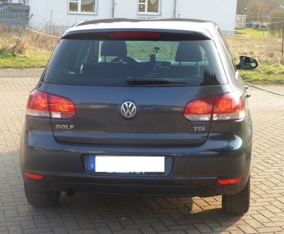 Gebraucht VW Golf VI 105 PS (77 kW) 2009 Blau metallic Kleinwagen